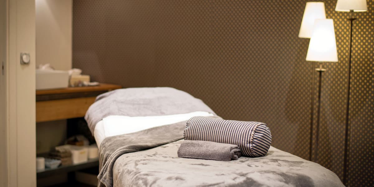 Easy beauté - Onglerie Poitiers - Photo de couverture - OneBooking