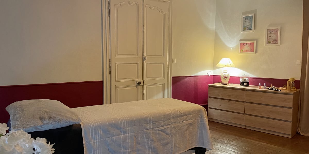 Pasithéa - Sourcils & cils Poitiers - Photo de couverture - OneBooking