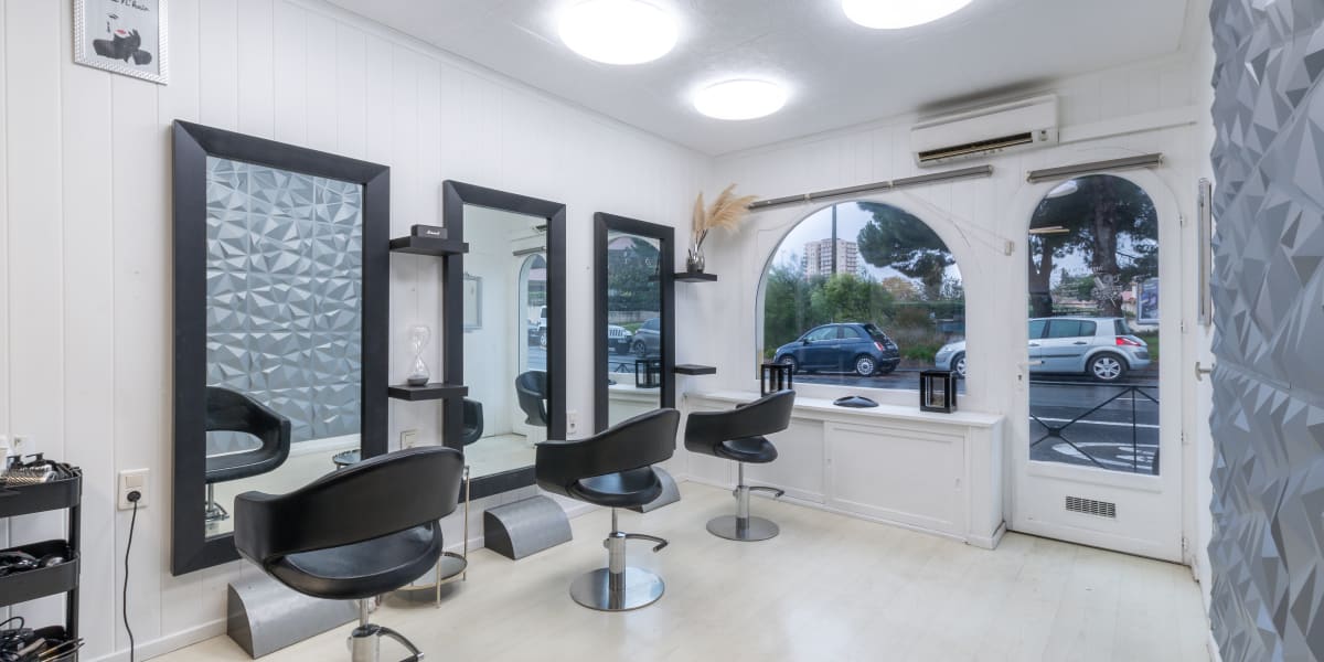 Mille’Nhair - Coiffure Montpellier - Photo de couverture - OneBooking
