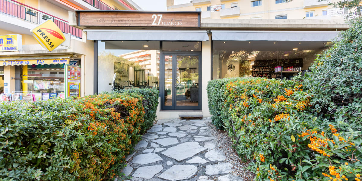 27 Nuances - Coiffure Antibes - Photo de couverture - OneBooking