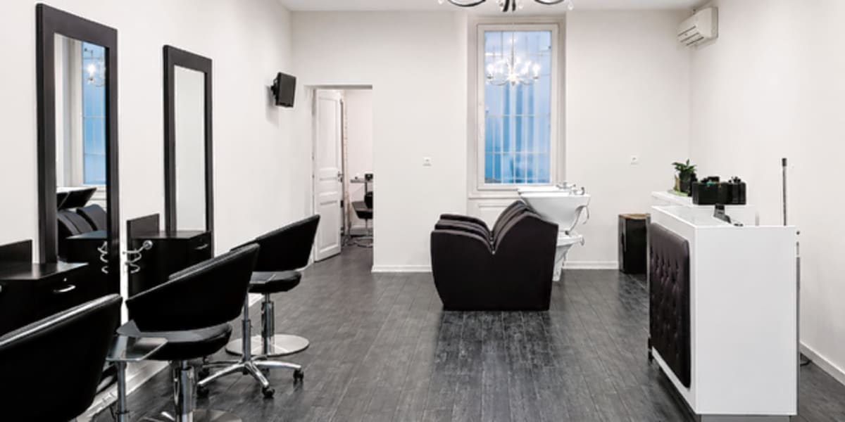 Frédéric Maisonneuve Coiffeur Créateur - Coiffure Valence - Photo de couverture - OneBooking