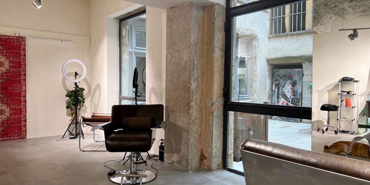No Name Concept Home By Sébastien S - Coiffure Lyon - Photo de couverture - OneBooking