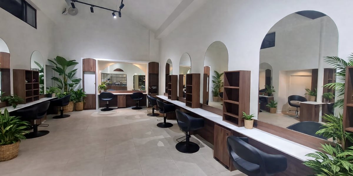 NOIIA - Barbier Lyon - Photo de couverture - OneBooking
