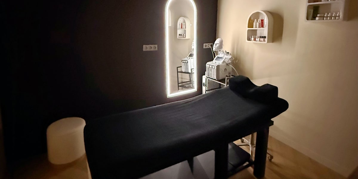 Beauty Studio by EM - Chez Maison Opale - Institut de beauté Nîmes - Photo de couverture - OneBooking