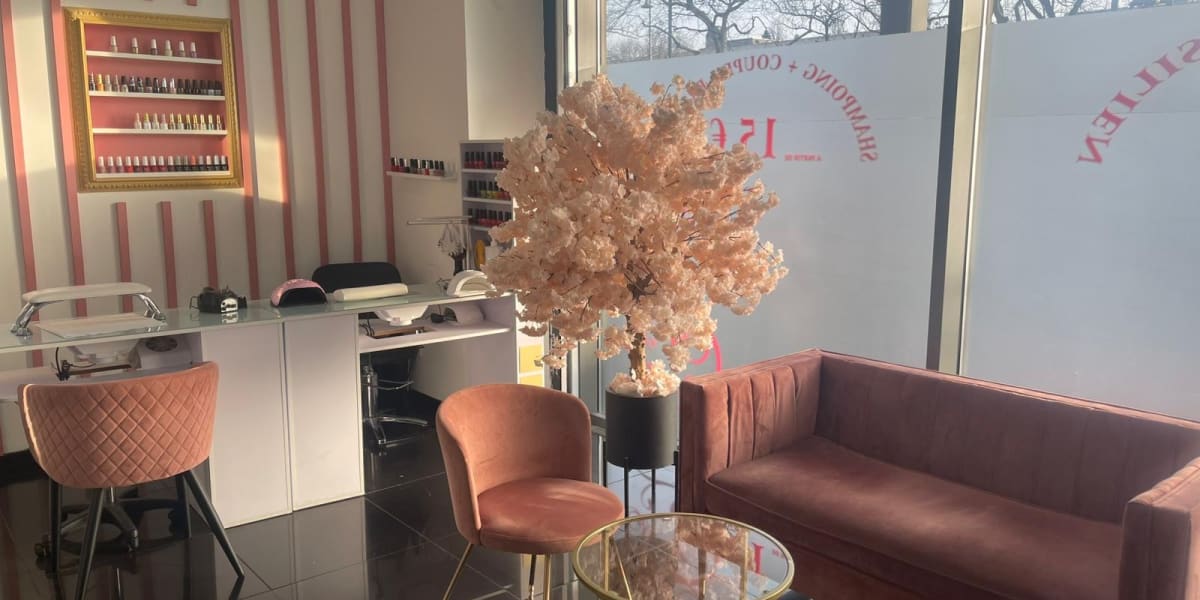 Salon de la Tour - Sourcils & cils La Courneuve - Photo de couverture - OneBooking