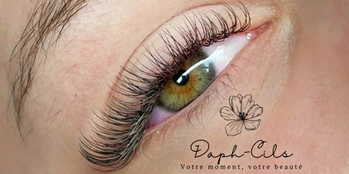 Daph Cils - Sourcils & cils La Seyne-sur-Mer - Photo de couverture - OneBooking