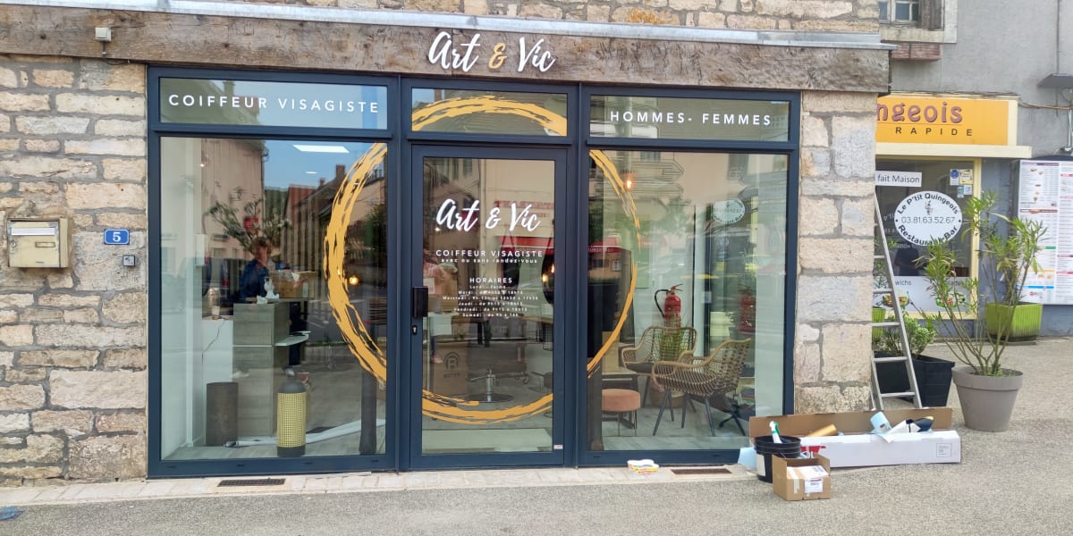 Art & Vic - Coiffure Quingey - Photo de couverture - OneBooking