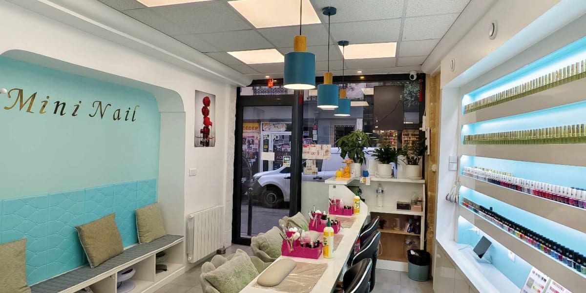 Mini Nail - Marais - Institut de beauté Paris - Photo de couverture - OneBooking