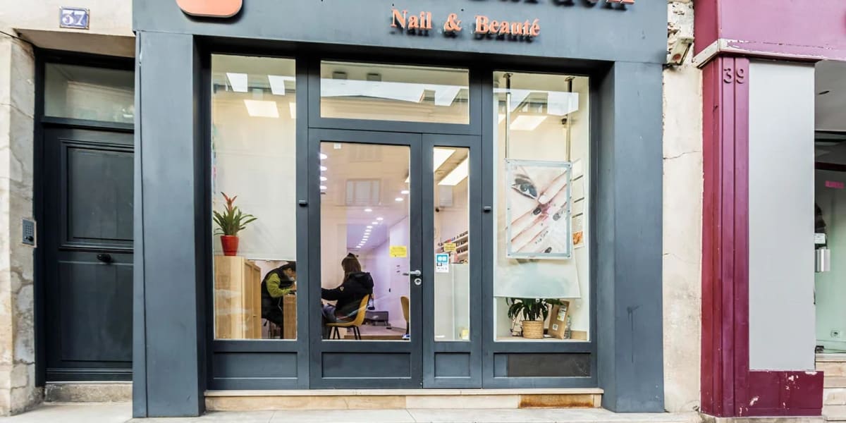 Secret Garden - Onglerie Versailles - Photo de couverture - OneBooking