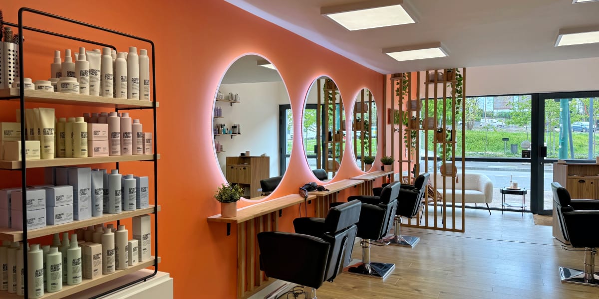 Jason.G Coiffeur x Alice’s esthetics - Coiffure Lens - Photo de couverture - OneBooking