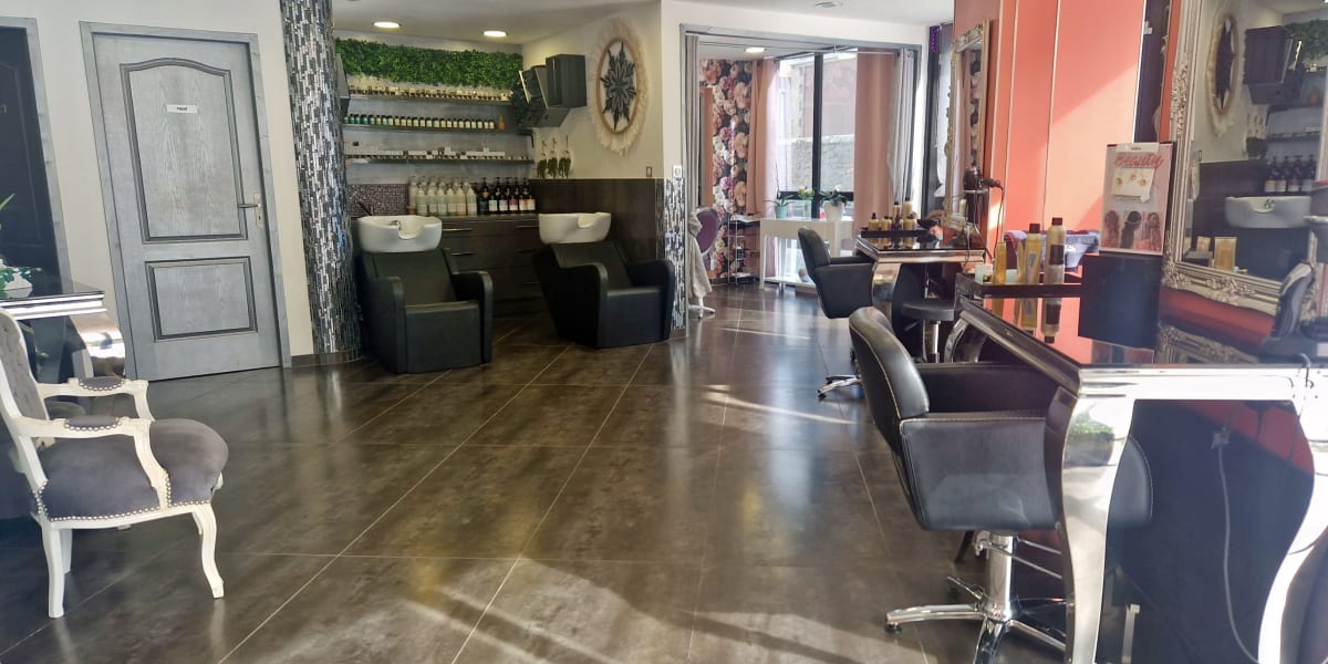 KAMELEON - Esthecoiff’ - Sourcils & cils Narbonne - Photo de couverture - OneBooking