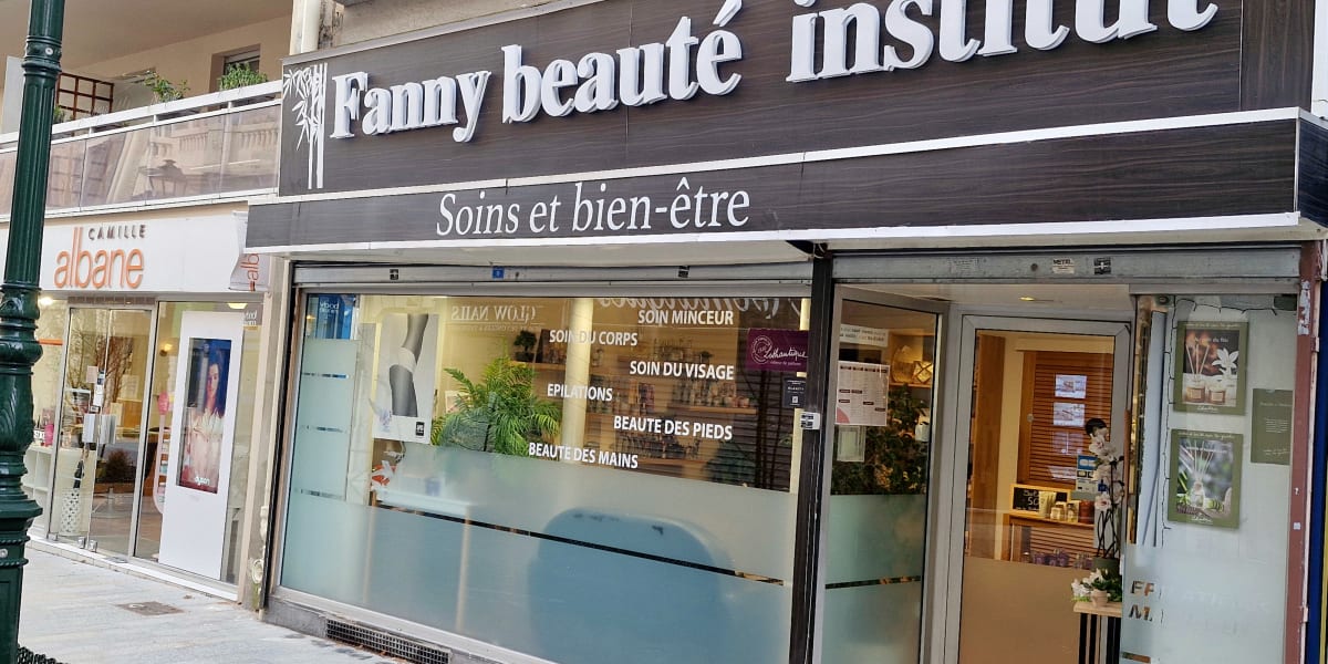 Fanny Beauté - Sourcils & cils Clamart - Photo de couverture - OneBooking