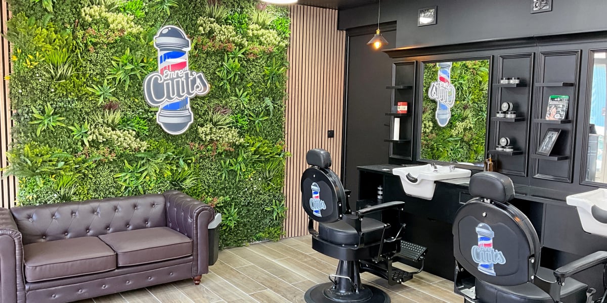 Emre cuts - Coiffure Fleury-les-Aubrais - Photo de couverture - OneBooking