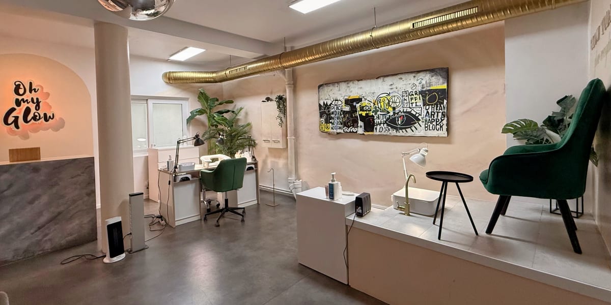 Oh my Glow - Onglerie Amiens - Photo de couverture - OneBooking