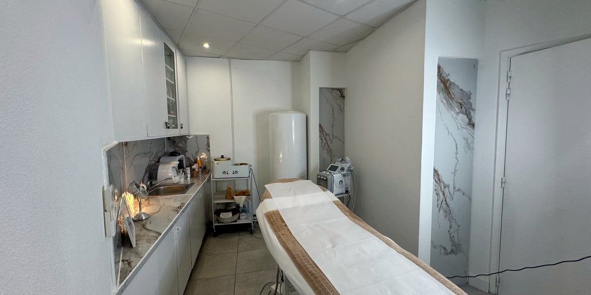 BEAUTIMENE - Onglerie Toulon - Photo de couverture - OneBooking
