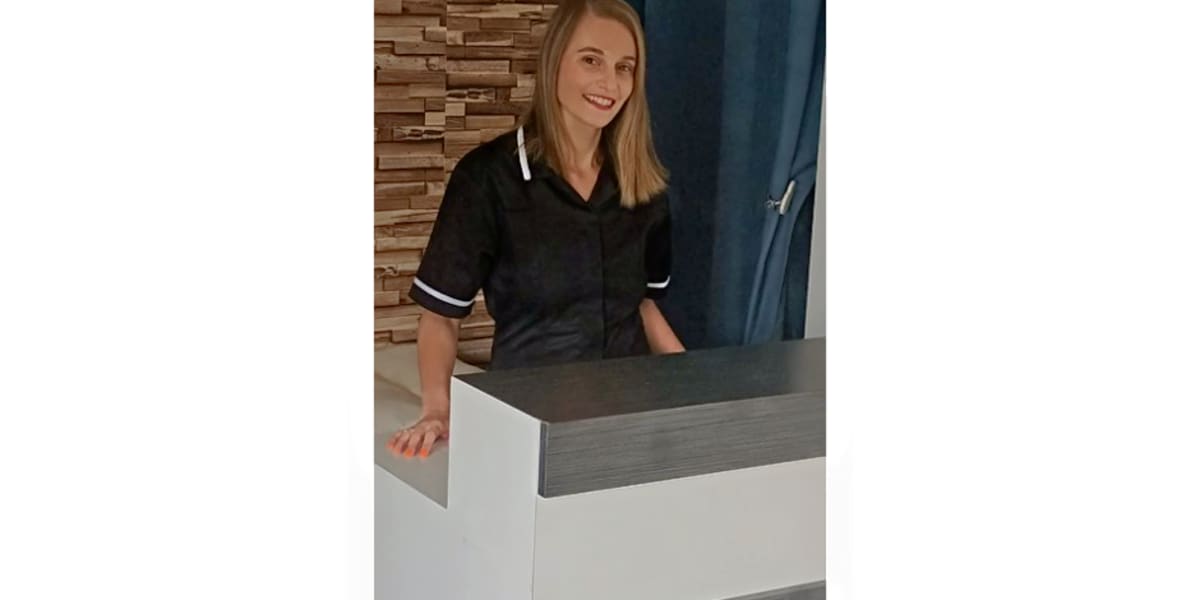 Le salon d’Élodie - Onglerie Saint-Pol-Sur-Mer - Photo de couverture - OneBooking