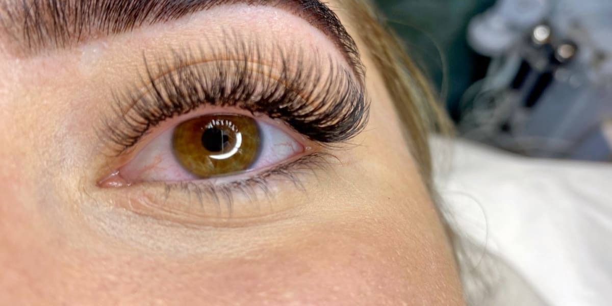 Akulina Nails - Sourcils & cils Drancy - Photo de couverture - OneBooking