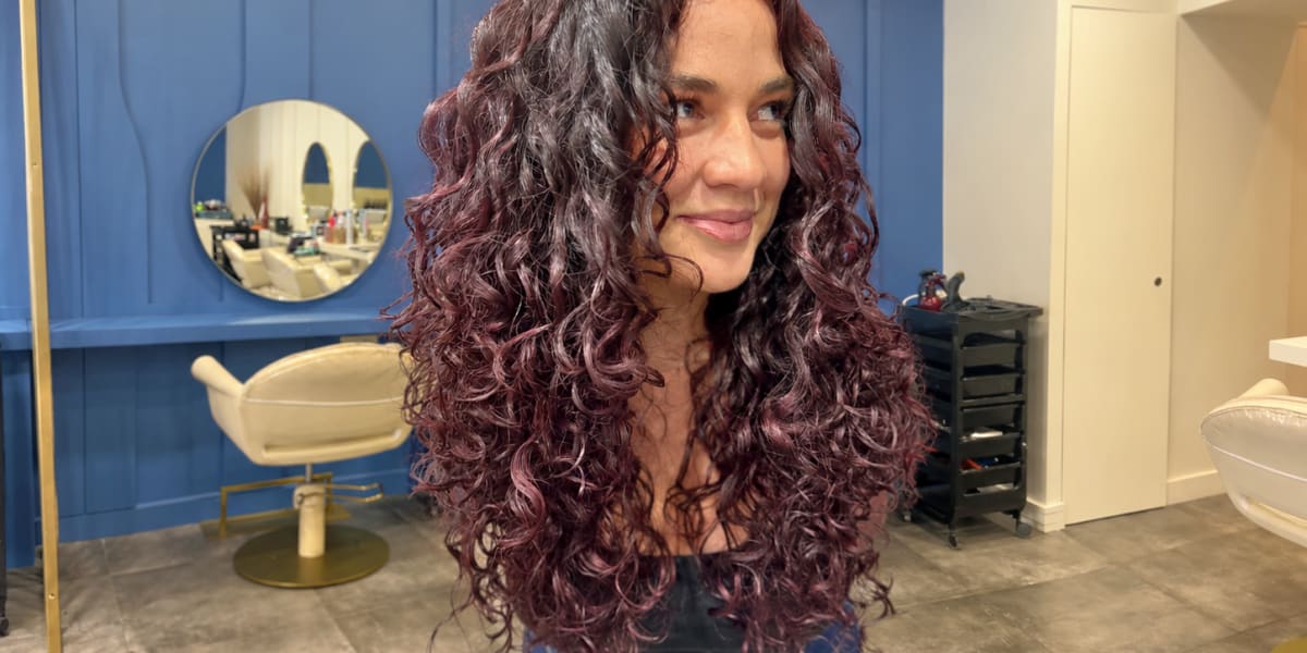 Lasydoremi Experte cheveux bouclés, frisés et crépus - Coiffure Lyon - Photo de couverture - OneBooking