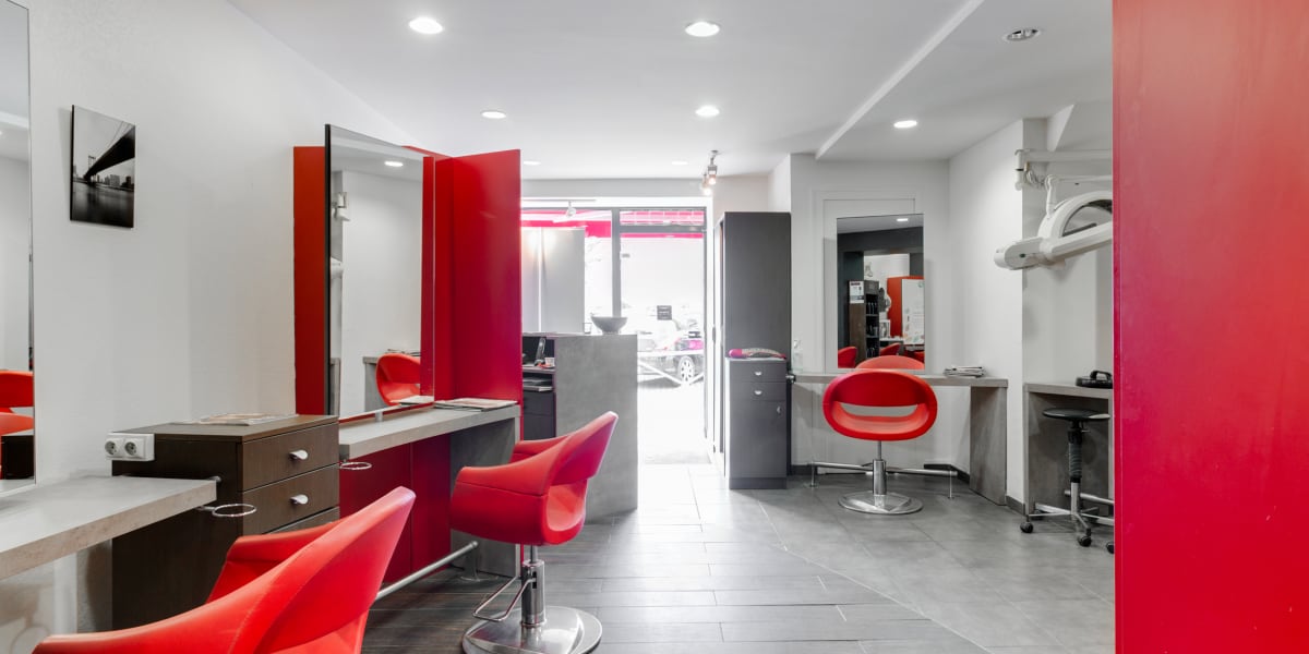 Harmonie Création - Coiffure Rezé - Photo de couverture - OneBooking