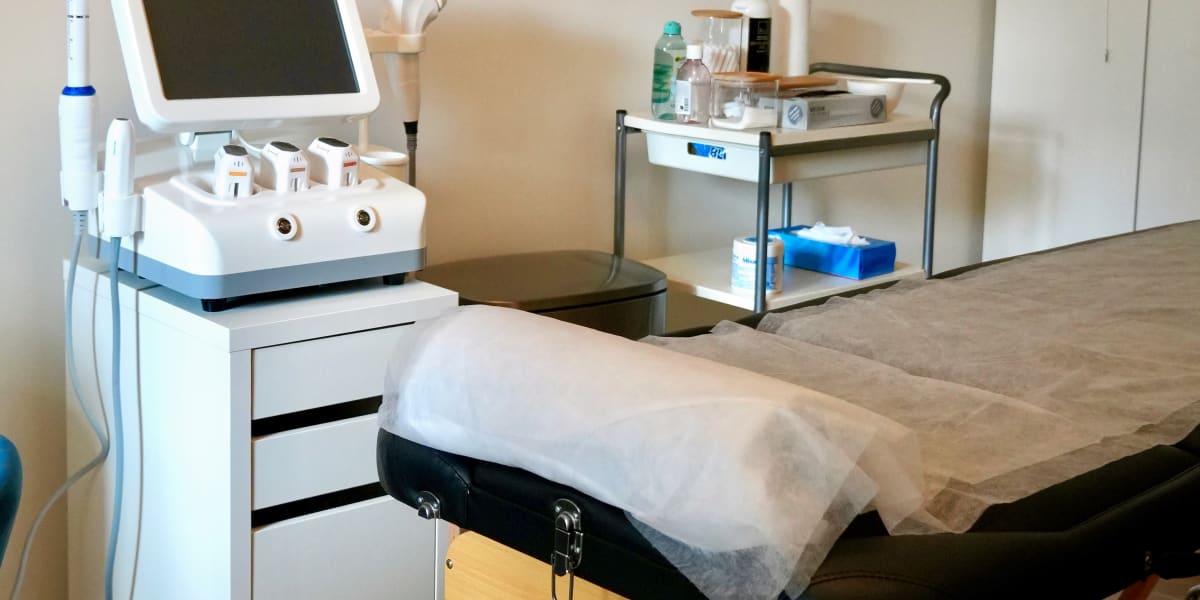 Hifu By Carolyn - Sourcils & cils Boulogne-Billancourt - Photo de couverture - OneBooking