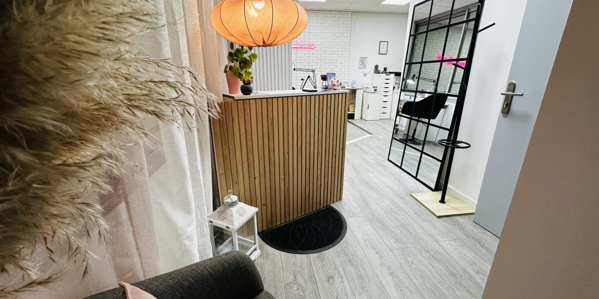Ma demoinails - Onglerie Besançon - Photo de couverture - OneBooking