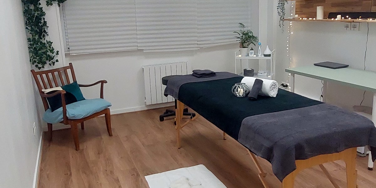 Oasis Argentée - Massage & Bien-être - Massage Rennes - Photo de couverture - OneBooking