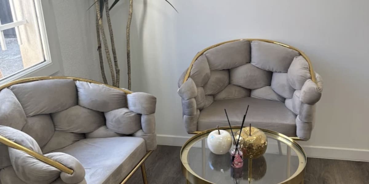 NJ House - Coiffure Marignane  - Photo de couverture - OneBooking