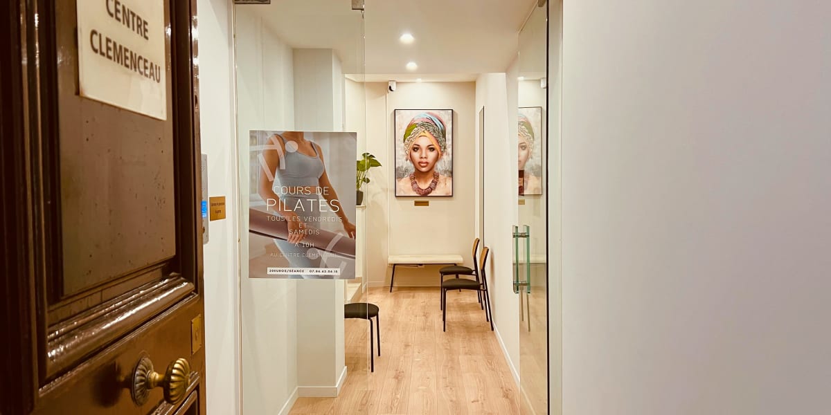 LYMPHATIKA by Centre Clémenceau - Sourcils & cils Nice - Photo de couverture - OneBooking