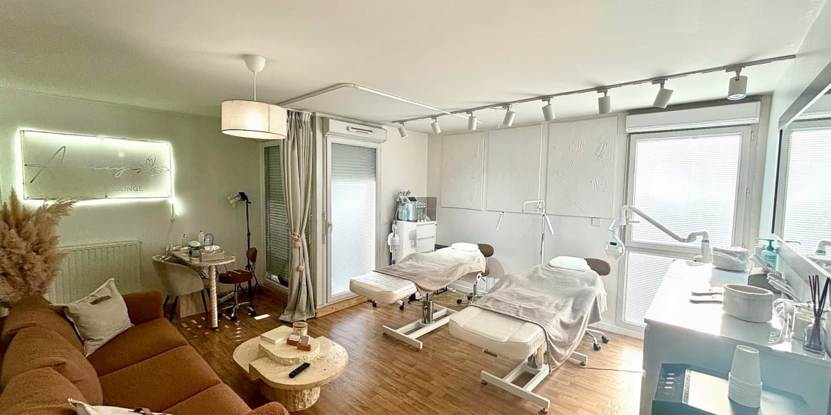 Aniteyes - Onglerie Créteil - Photo de couverture - OneBooking