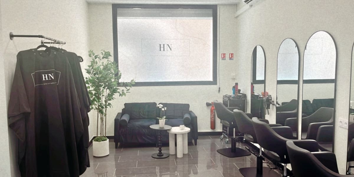 HN Coiffure - Coiffure Toulon - Photo de couverture - OneBooking