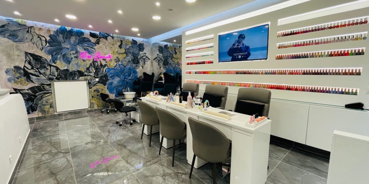 Miss Beauté - Sourcils & cils Neuilly-sur-Seine - Photo de couverture - OneBooking