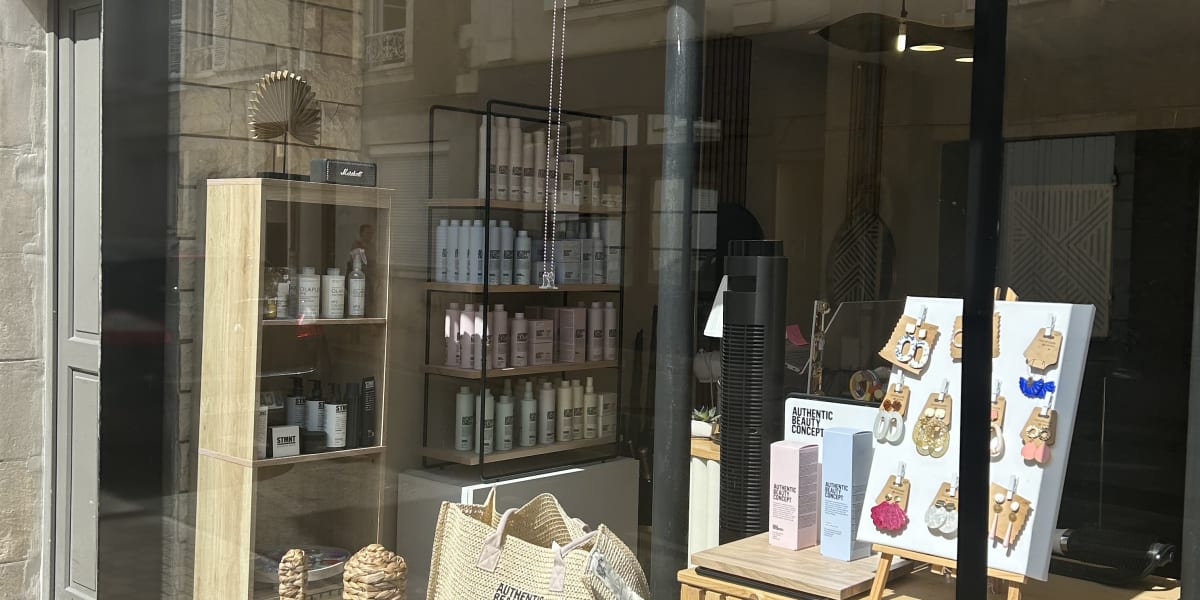 Le Salon de M’A - Coiffure Angers - Photo de couverture - OneBooking