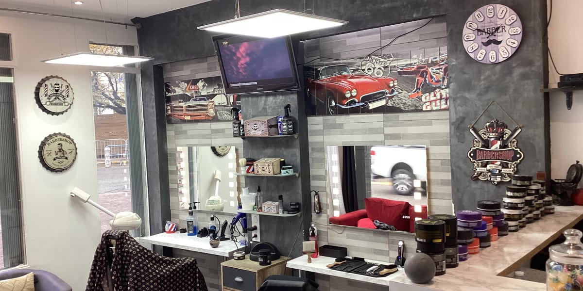 Le Saloon - Coiffure Cagnes-sur-Mer - Photo de couverture - OneBooking
