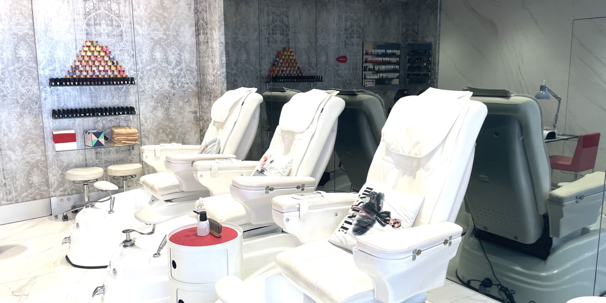Nails Luxe75 - Onglerie Paris - Photo de couverture - OneBooking