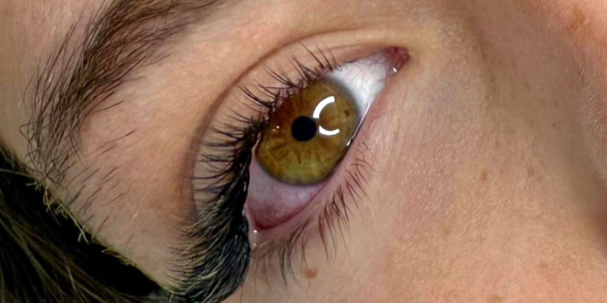 Lana Eyelash - Sourcils & cils Champigny-sur-Marne - Photo de couverture - OneBooking