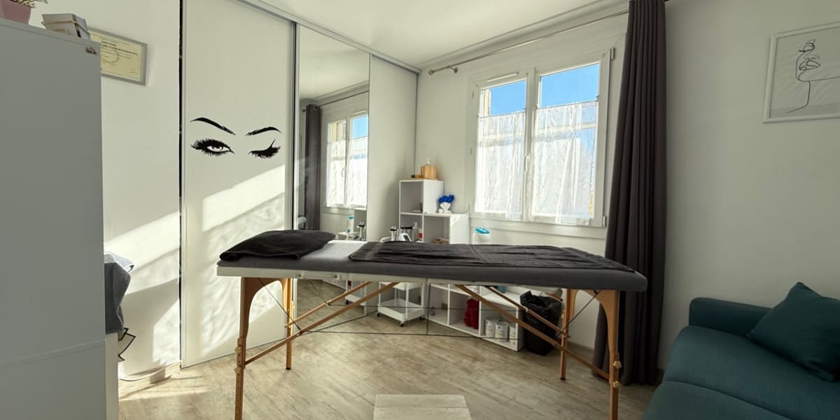 Institut de beaute Mbeauty - Sourcils & cils Arles - Photo de couverture - OneBooking