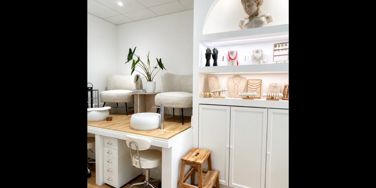 ADORE YOUR NAILS - Onglerie Strasbourg - Photo de couverture - OneBooking