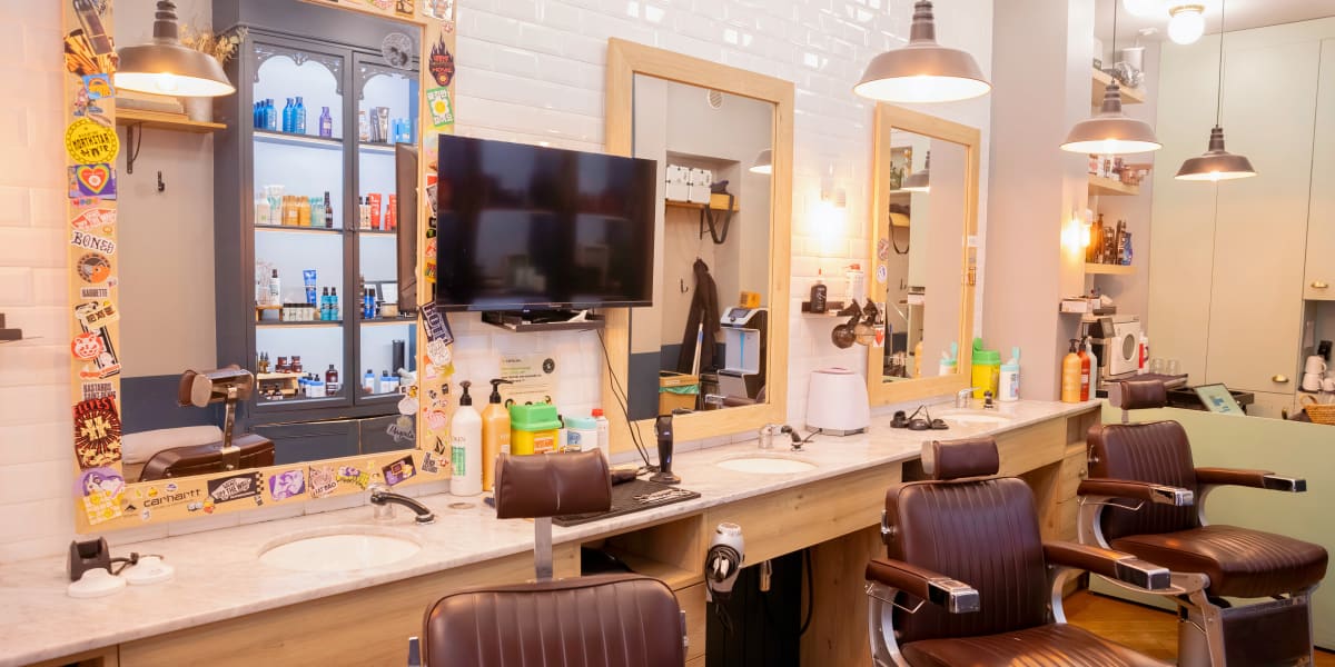 Bonhomme - Paris Trévise - Barbier Paris - Photo de couverture - OneBooking
