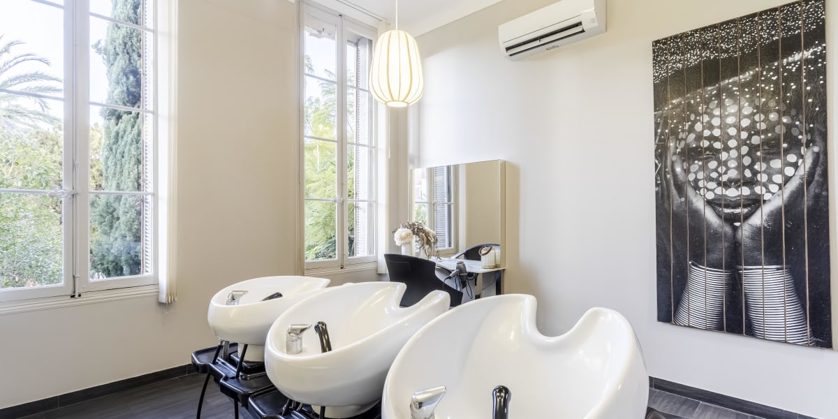L'artisan Coiffeur - Coiffure Hyères - Photo de couverture - OneBooking