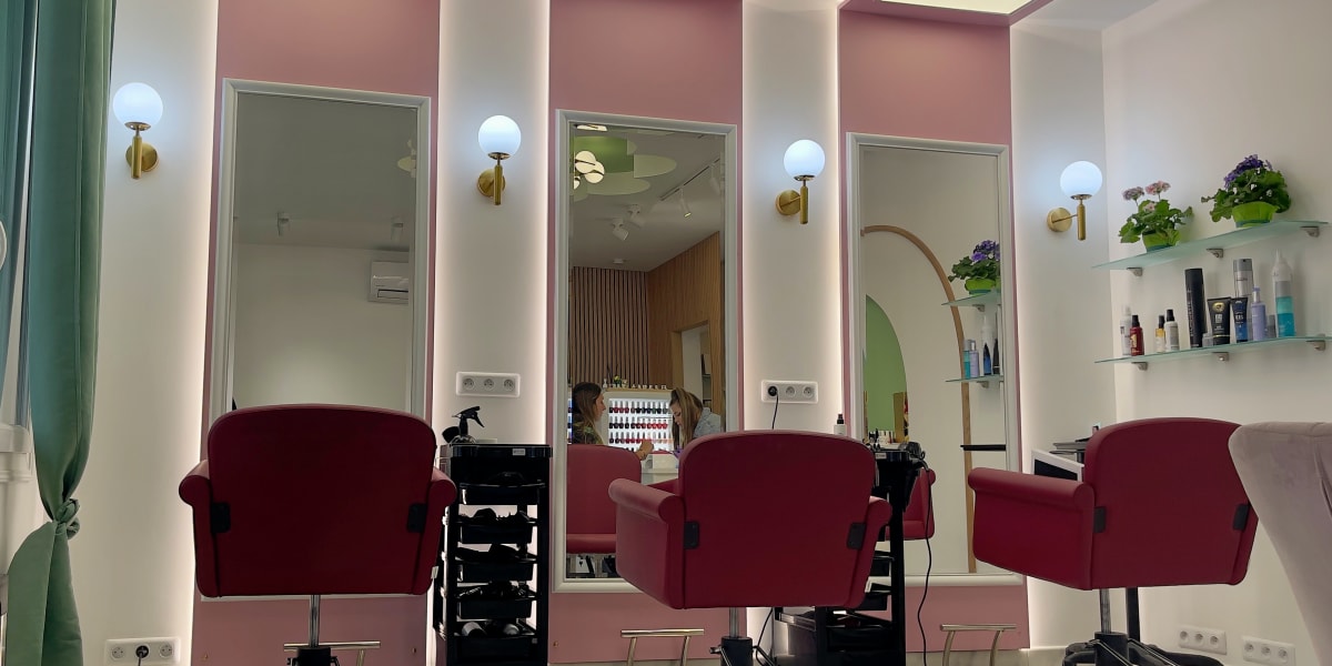Bar à beauté by Adela - Sourcils & cils Maisons-Alfort - Photo de couverture - OneBooking