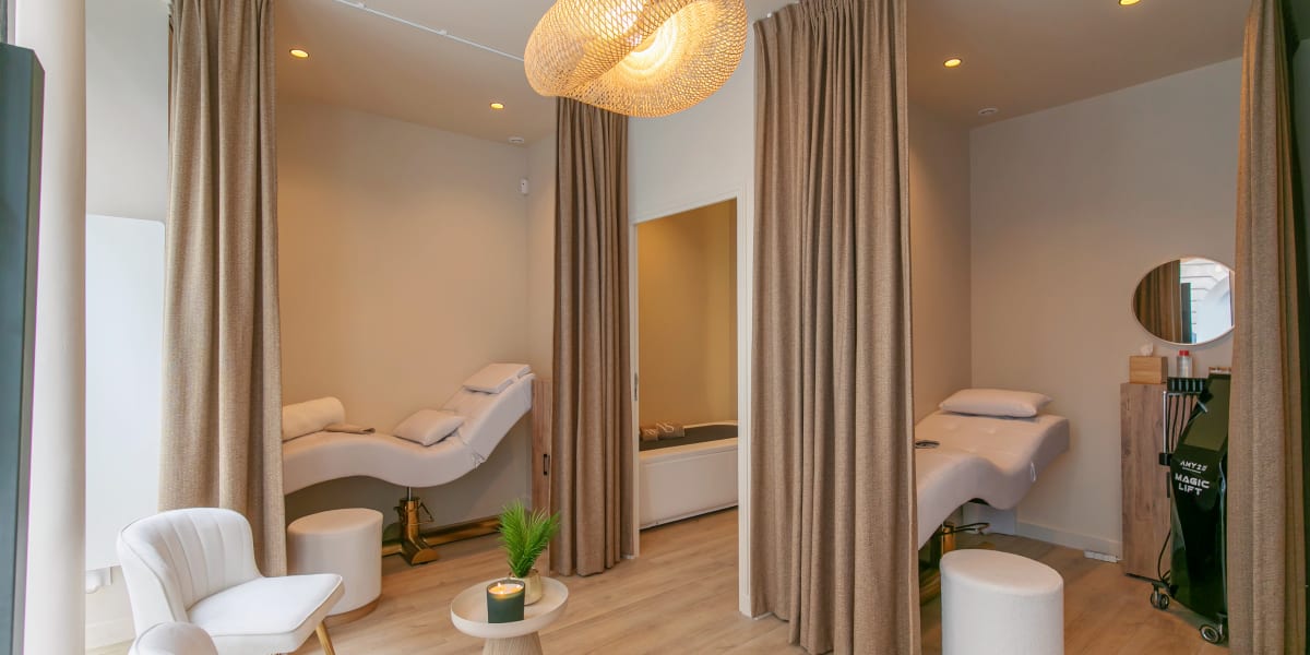 Néa'Skin Institut - Sourcils & cils Vincennes - Photo de couverture - OneBooking