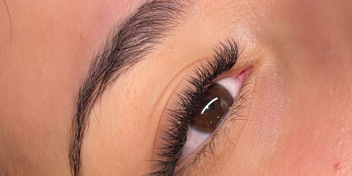 Eclats de Beauté - Onglerie Grenoble - Photo de couverture - OneBooking