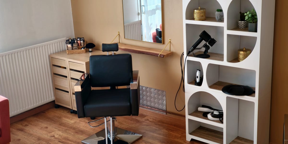 Un seul L’ concept - Coiffure Cergy - Photo de couverture - OneBooking