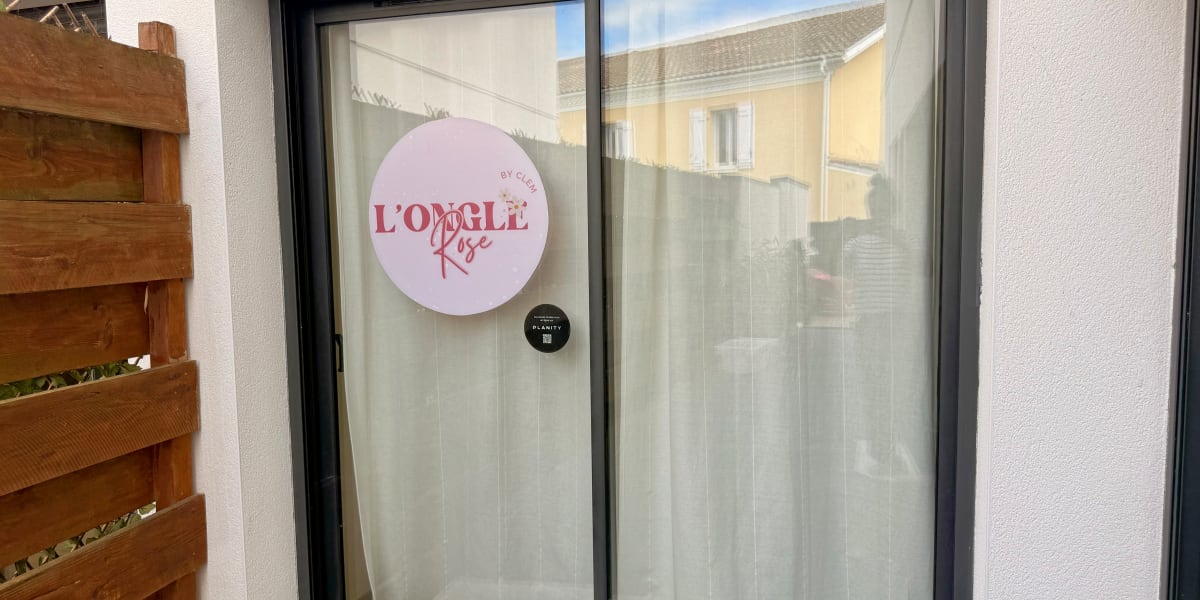 L’ongle rose By Clem - Onglerie Mont-de-Marsan - Photo de couverture - OneBooking