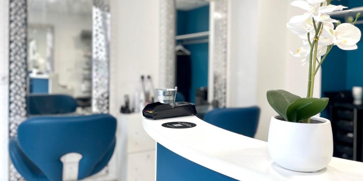 Rock & Hair - Coiffure Nantes - Photo de couverture - OneBooking