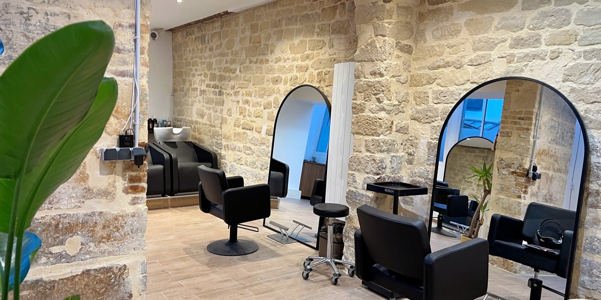 Julia ADN Studio - Coiffure Paris - Photo de couverture - OneBooking