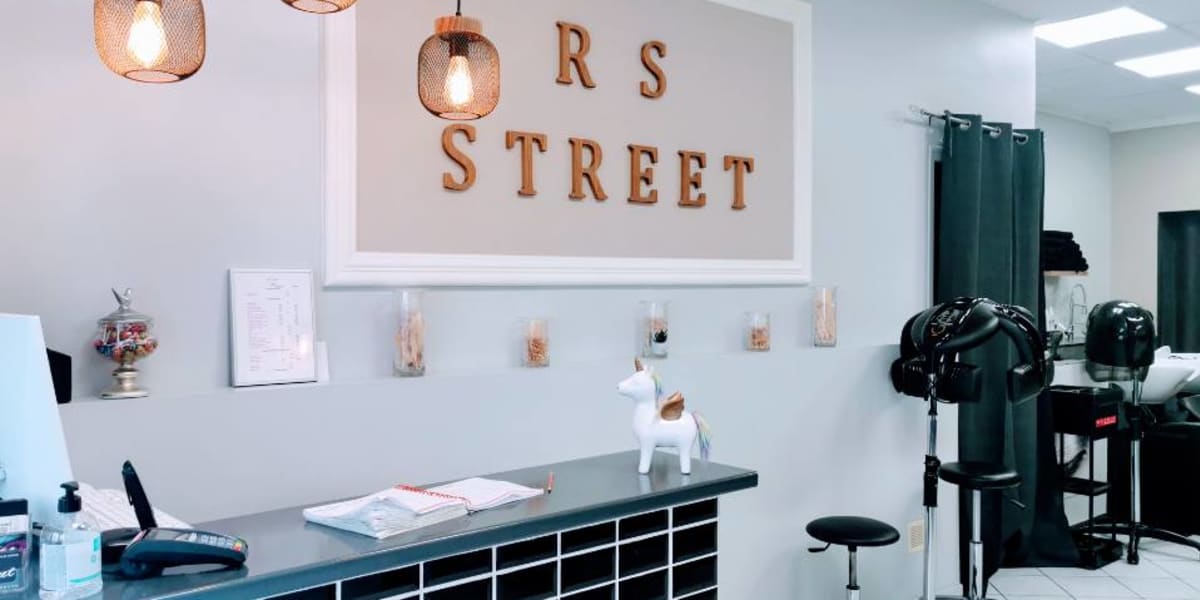 R'S Street - Coiffure Hyères - Photo de couverture - OneBooking