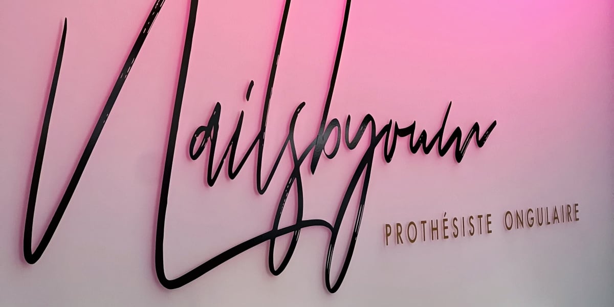Nailsbyoum - Onglerie Amiens - Photo de couverture - OneBooking