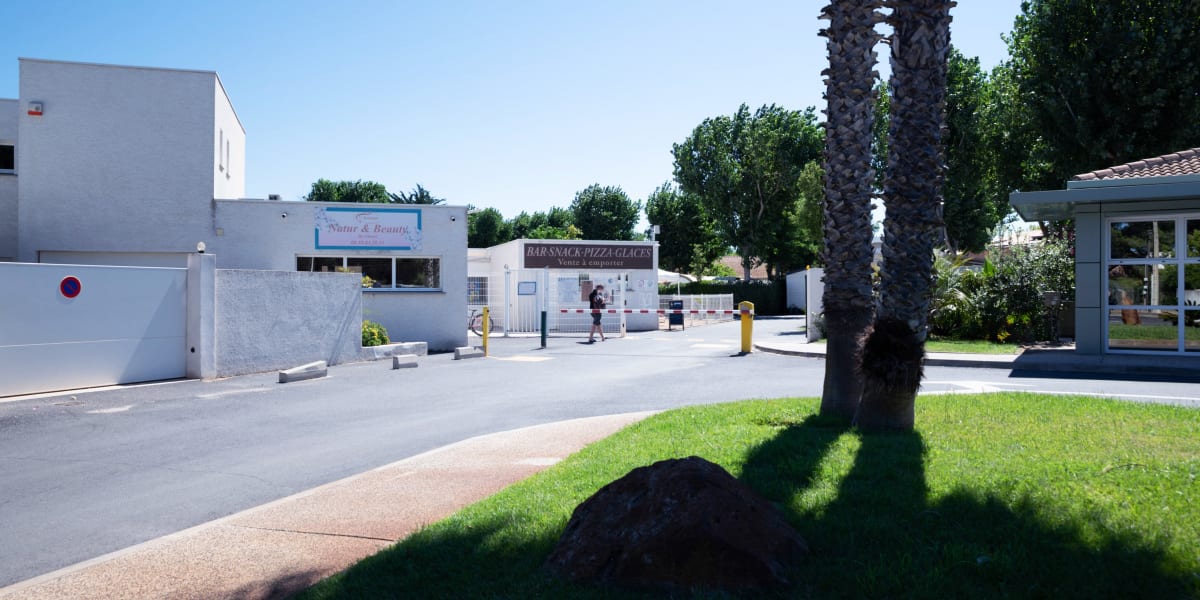 Natur & Beauty by Cheryl - Onglerie Agde - Photo de couverture - OneBooking