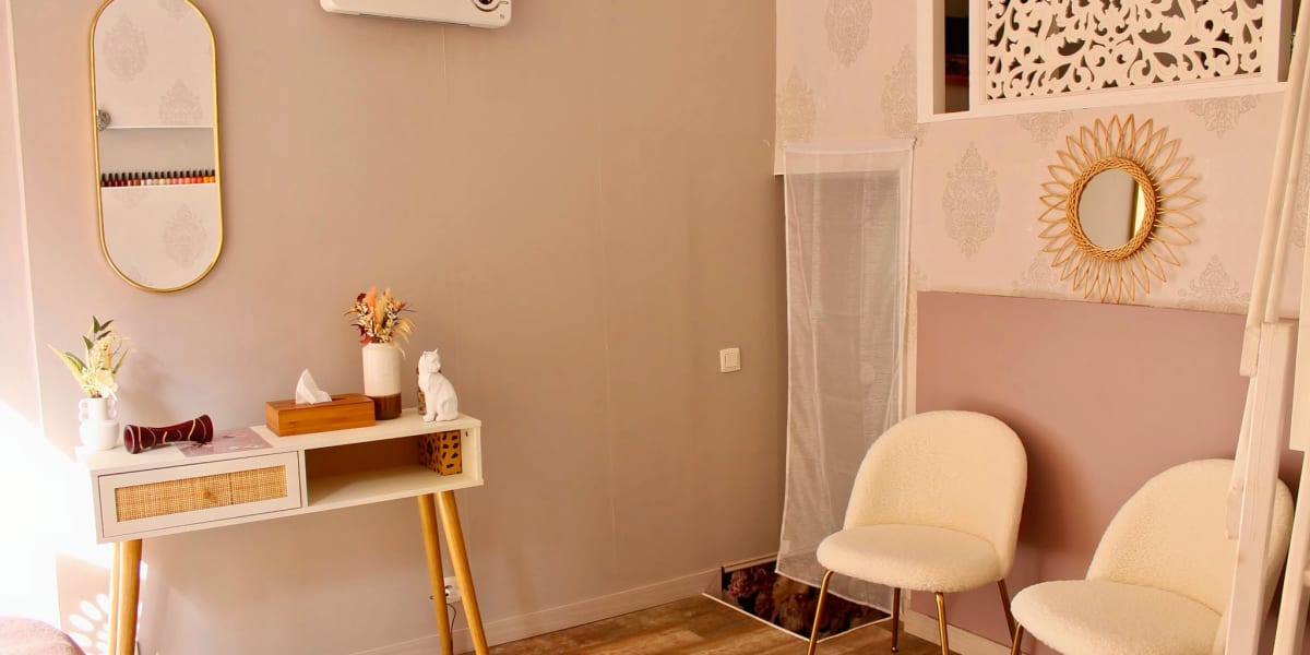 Le Studio de Zoé - Spécialiste Beauté du Regard - Coiffure Le Cannet - Photo de couverture - OneBooking